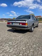 BMW 635 CSI - silberne BMW 635