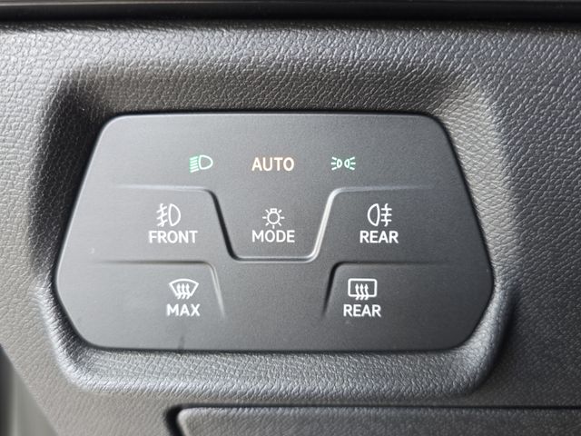 Leon Sportstourer 1.5 eTSI*AHK*NAVI*ACC*