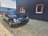 Mercedes-Benz Mercedes Benz E Klasse W210 V6 Benzin 4 Ma... - Mercedes-Benz: Kombi, W210