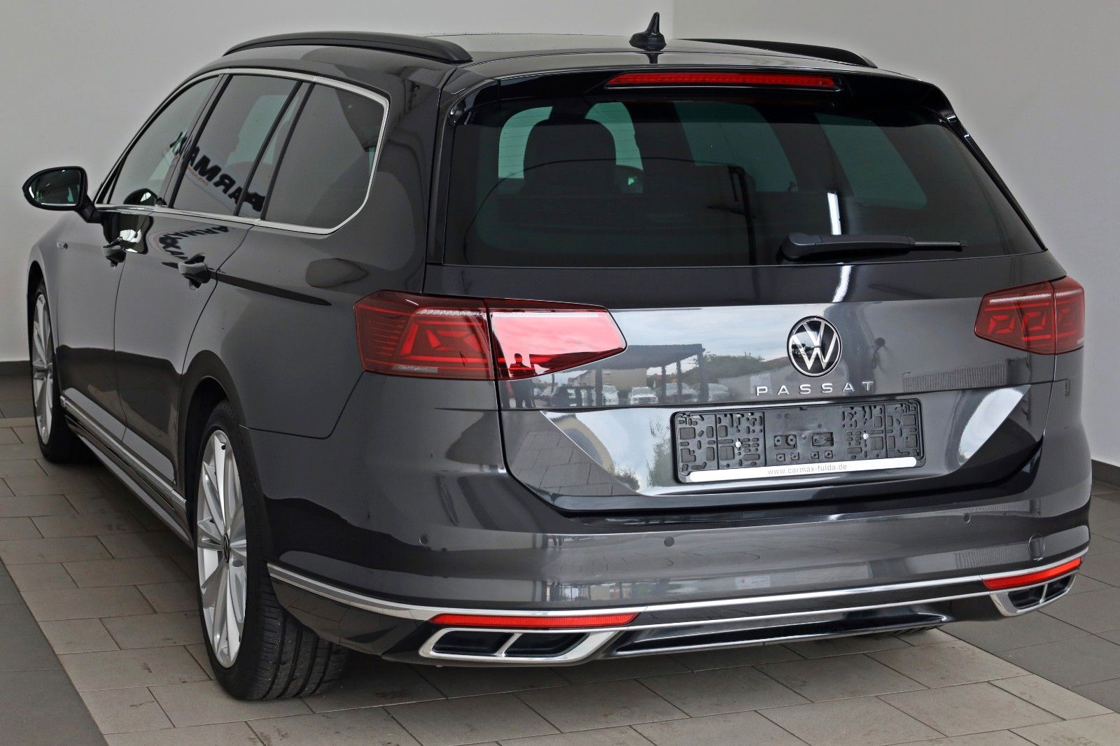 Fahrzeugabbildung Volkswagen Passat Variant R Line Navi,LED,ACC,Panorama,SH