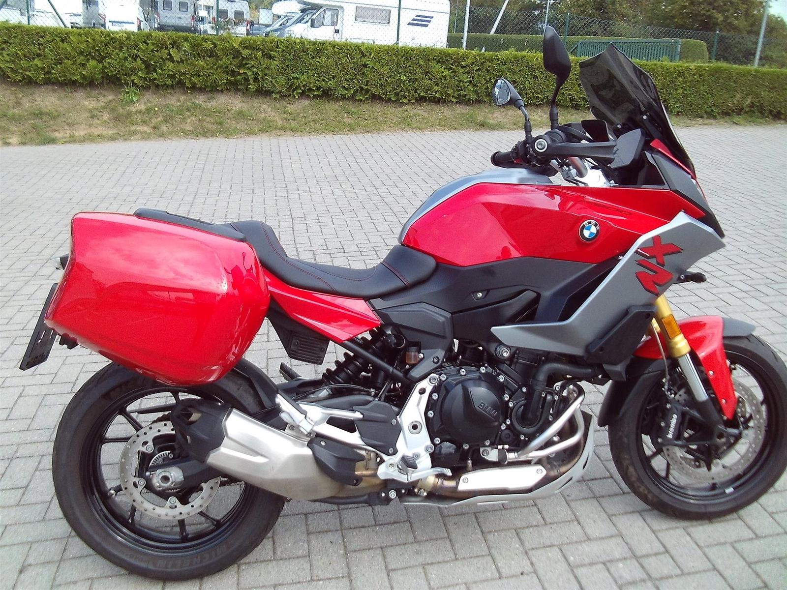 BMW F 900 XR Tiefer, Navi,Koffer...