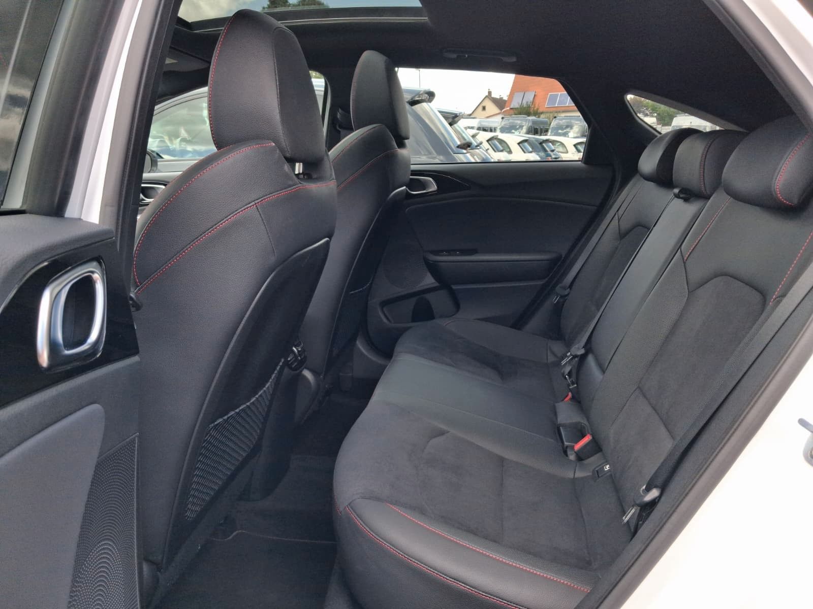 Fahrzeugabbildung Kia pro cee'd / ProCeed GT Alcantara NAVI JBL elektr