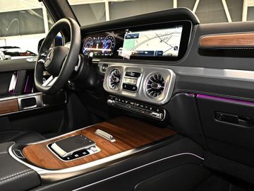 Mercedes G 580 - 12