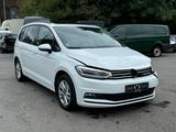 Volkswagen Touran Comfortline DSG  BMT/Start-Stopp - VW Touran Unfallwagen