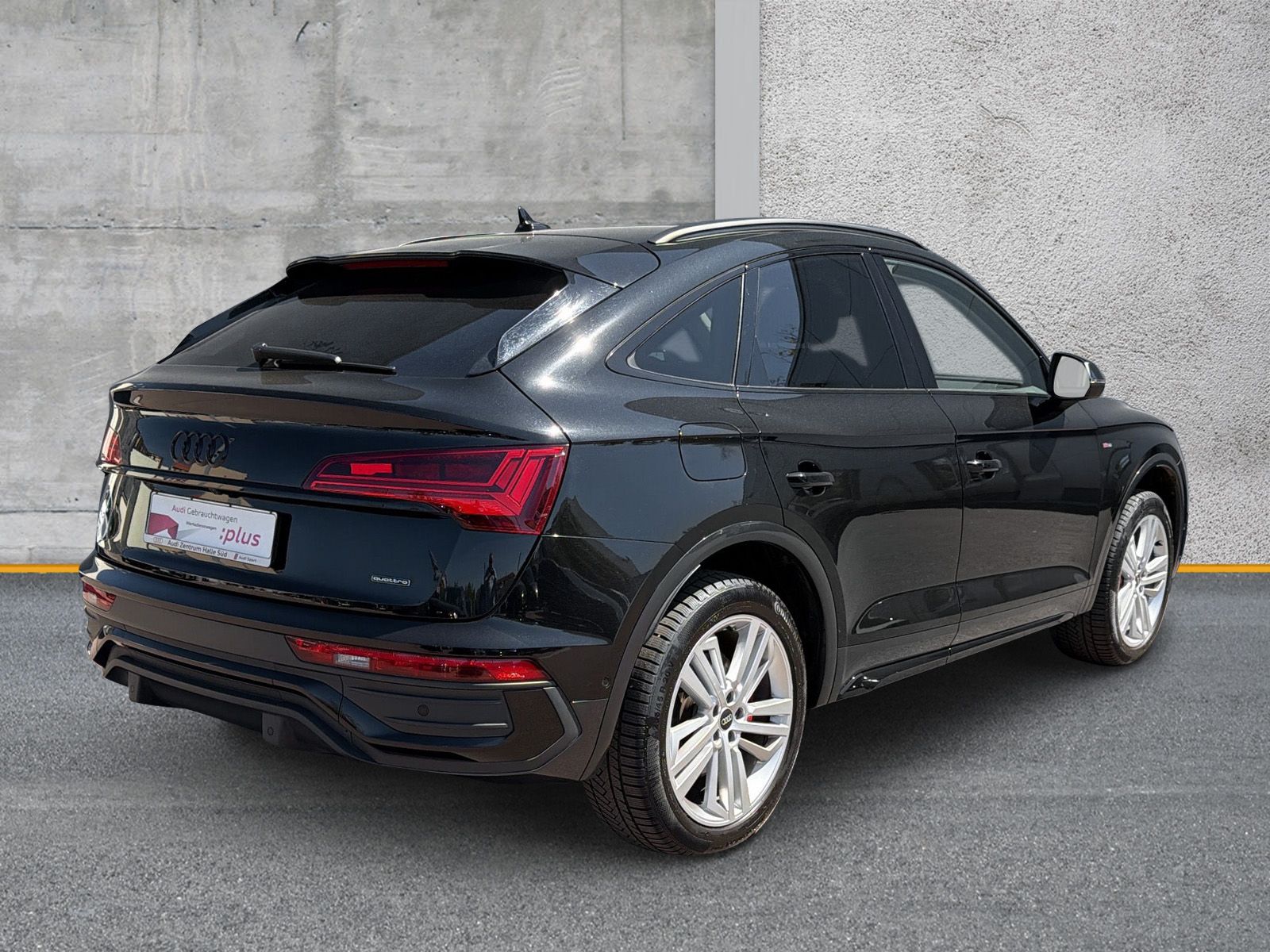 Audi Q5 Sportback 45 TFSI qu S line AHK B&O HuD Stand imagem 3