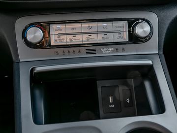Hyundai Kona Trend Elektro 2WD Kamera Schiebedach LED