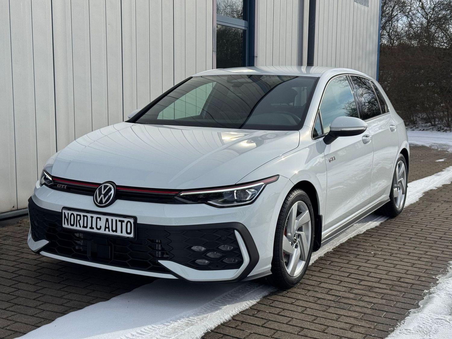 Volkswagen Golf GTI 2.0 TSI GTI+LENKRADHZG+CAM+ACC+MATRIX+B