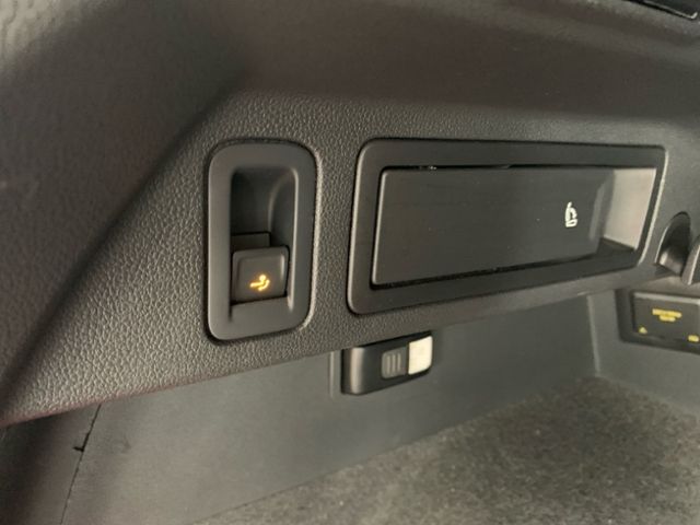 Fahrzeugabbildung Volkswagen Tiguan R-Line 2.0 TDI 4 Motion DSG MATRIX-LED NA