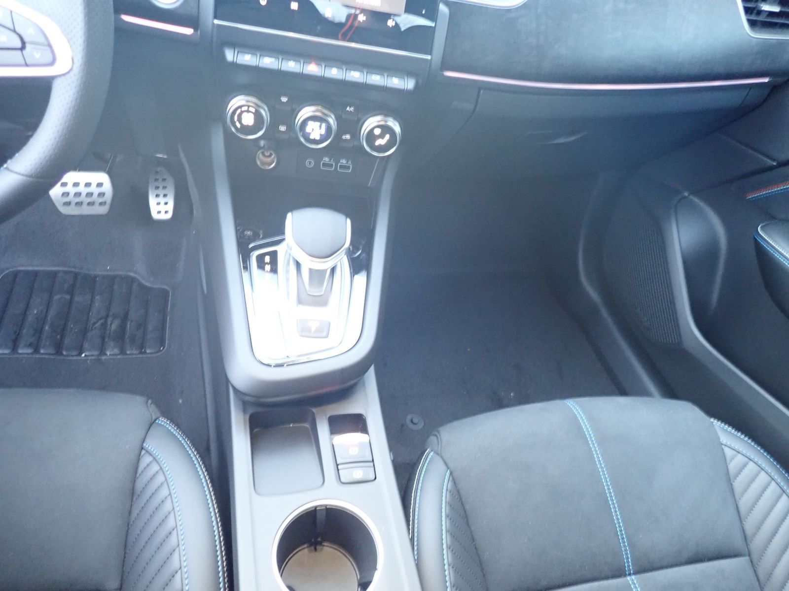 Fahrzeugabbildung Renault Arkana Esprit Alpine Mild Hybrid 140 EDC