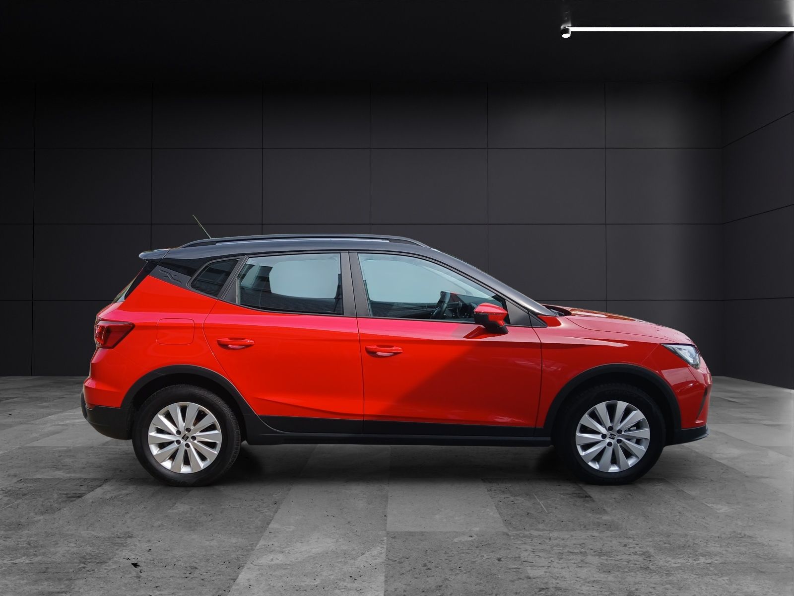 Fahrzeugabbildung SEAT Arona TSI Style DSG LED GRA PDC SH LM
