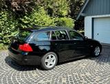 BMW 320d Touring in sehr gutem Zustand - BMW 320 aus 2009: Kombi, 320i