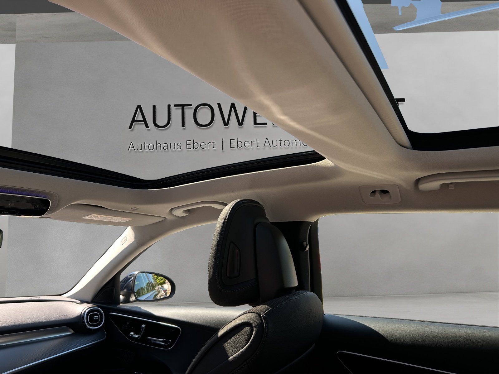 Fahrzeugabbildung Mercedes-Benz C 300 e T Avantg DISTRO Pano Memo KeyGo Business