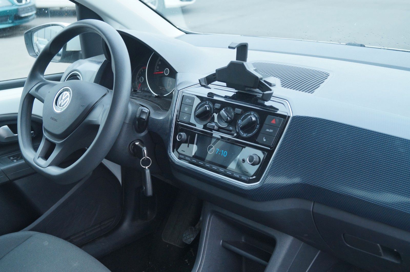 Fahrzeugabbildung Volkswagen up! 1.0 MPI 4-Türen