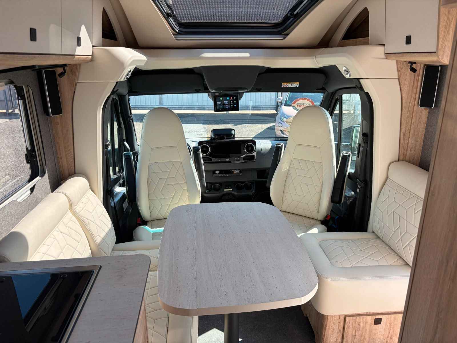 Fahrzeugabbildung Eura Mobil XTURA XT 686 EF Dieselheizung 4,7 t