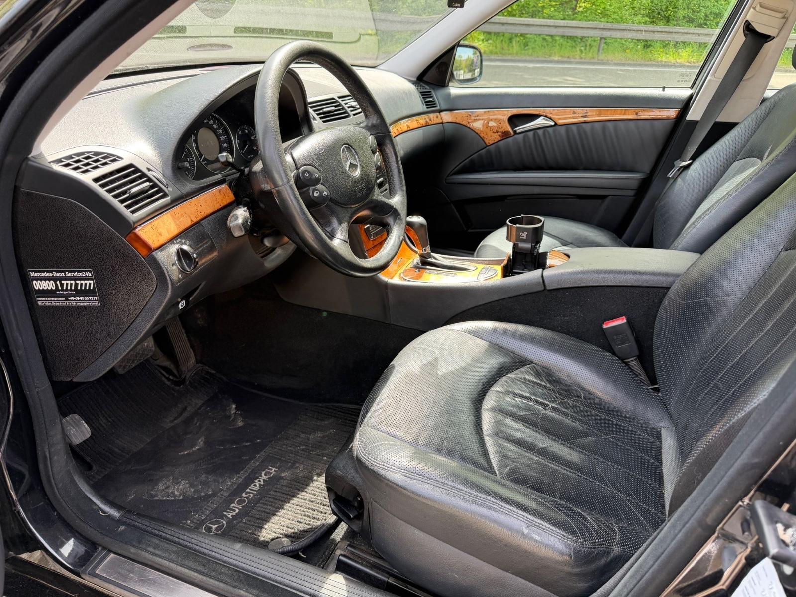 Mercedes-Benz E320 2007 — photo 19