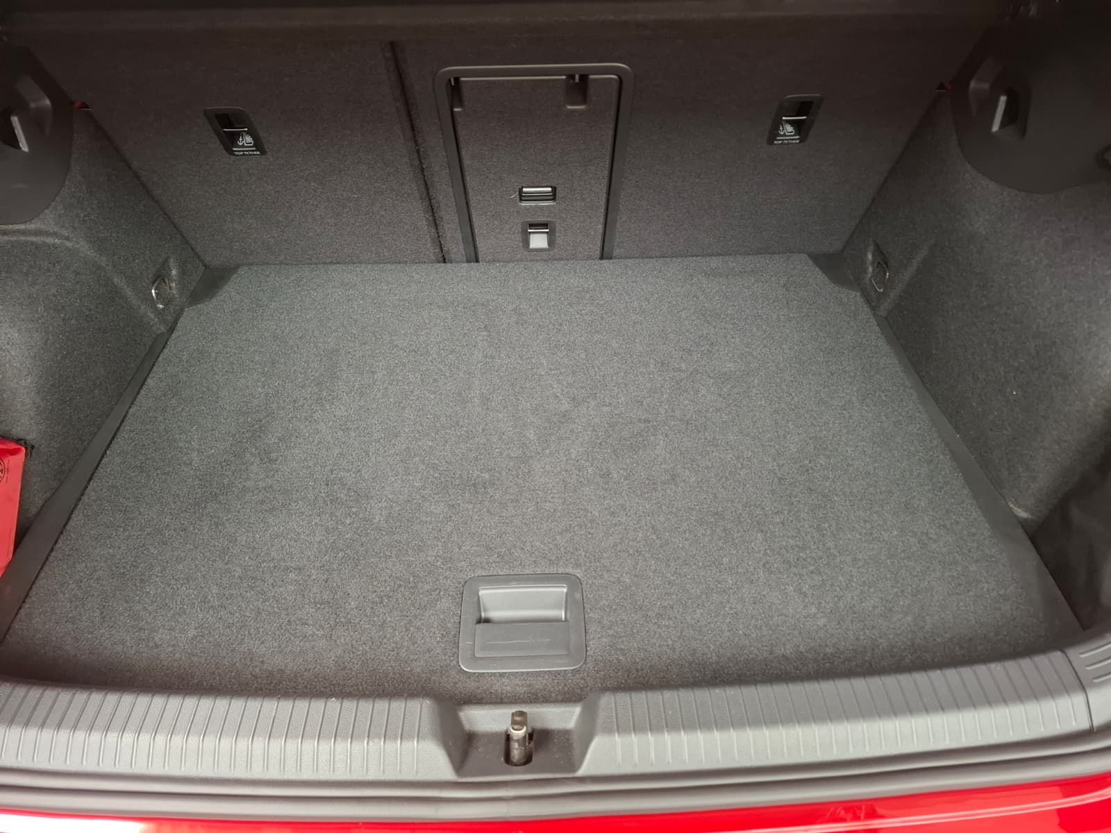 Fahrzeugabbildung Volkswagen Golf VIII Lim. GTI Clubsport 2.0TSI DSG +ACC+LED
