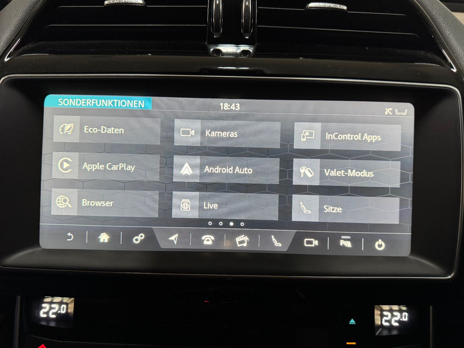Fahrzeugabbildung Jaguar XE 2.0 d 8GT LANDMARK R-SPORT BLACK EDITION VOLL