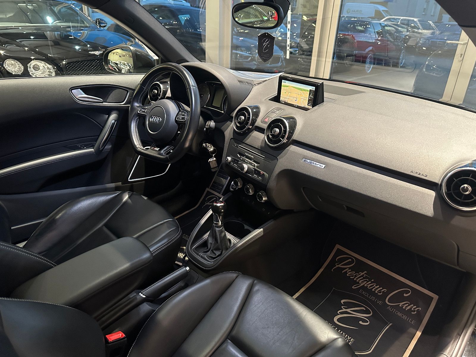 Audi S1 2.0 TFSI Quattro 350 PS Leder Navi Pano BOSE foto 12