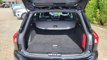 Fahrzeugabbildung Ford Focus Turnier ST