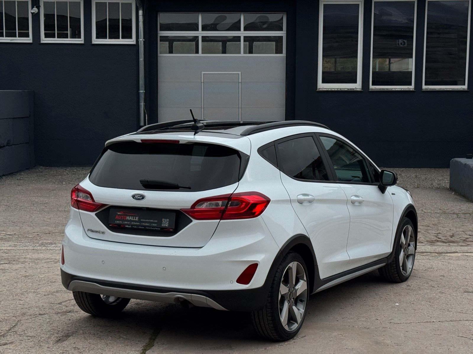 Fahrzeugabbildung Ford Fiesta 1.0 EB Active 140ps Kam Navi Temp SHZ LKA