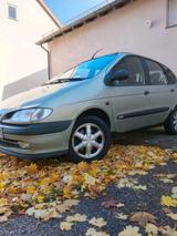 Renault Scenic Benzin - gebrauchte Renault Scenic aus dem Jahr 2000