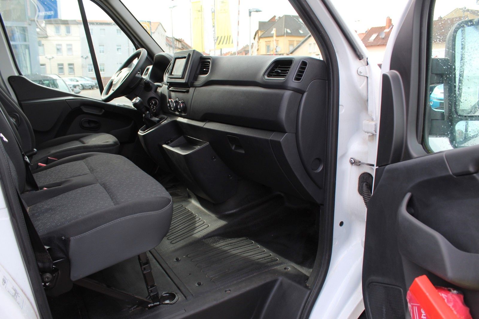 Fahrzeugabbildung Opel Movano B L2H2 3,3t AC/PDC/KAMERA/LED/TEMPOMAT