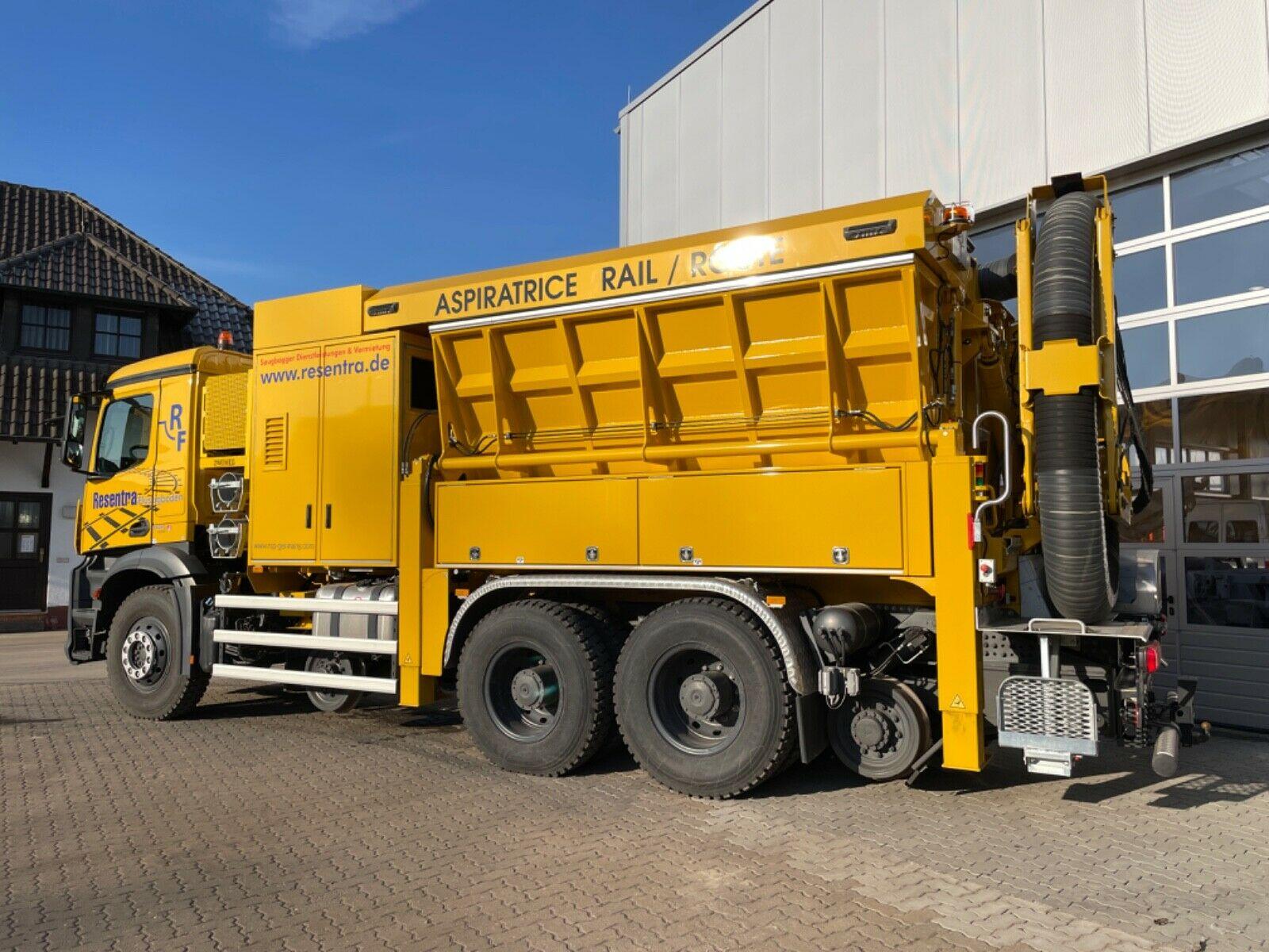 Mercedes-Benz Saugbagger  VERMIETUNG