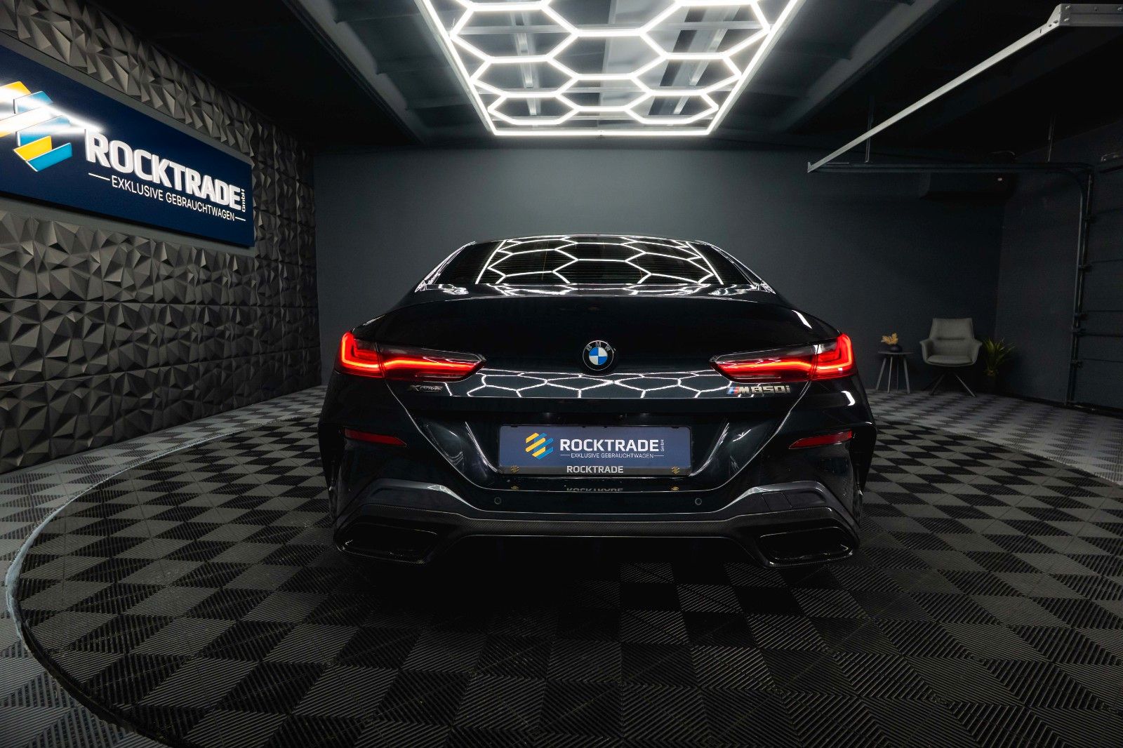 Fahrzeugabbildung BMW M850i xDrive M-Performance *Laser*B&W*ACC*360°*