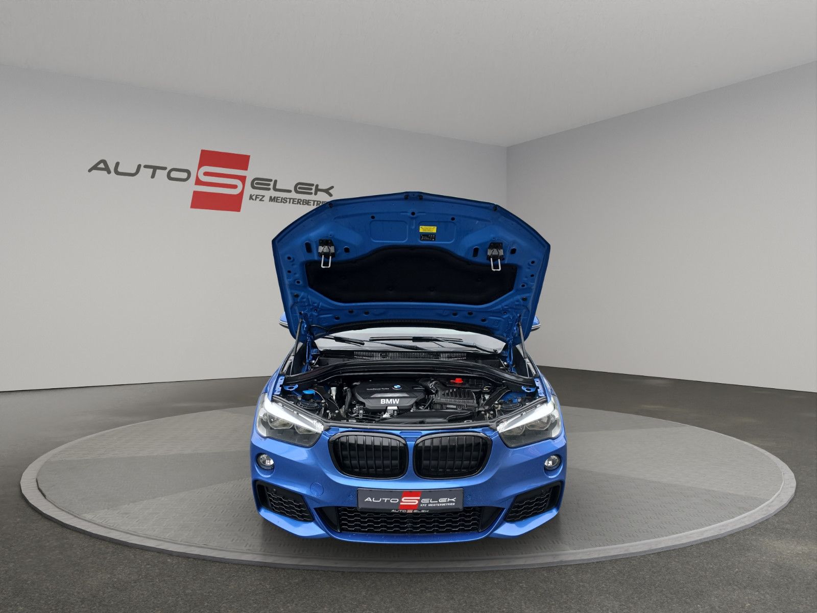 Fahrzeugabbildung BMW X1 xDrive 20 d M-Sport Automatik