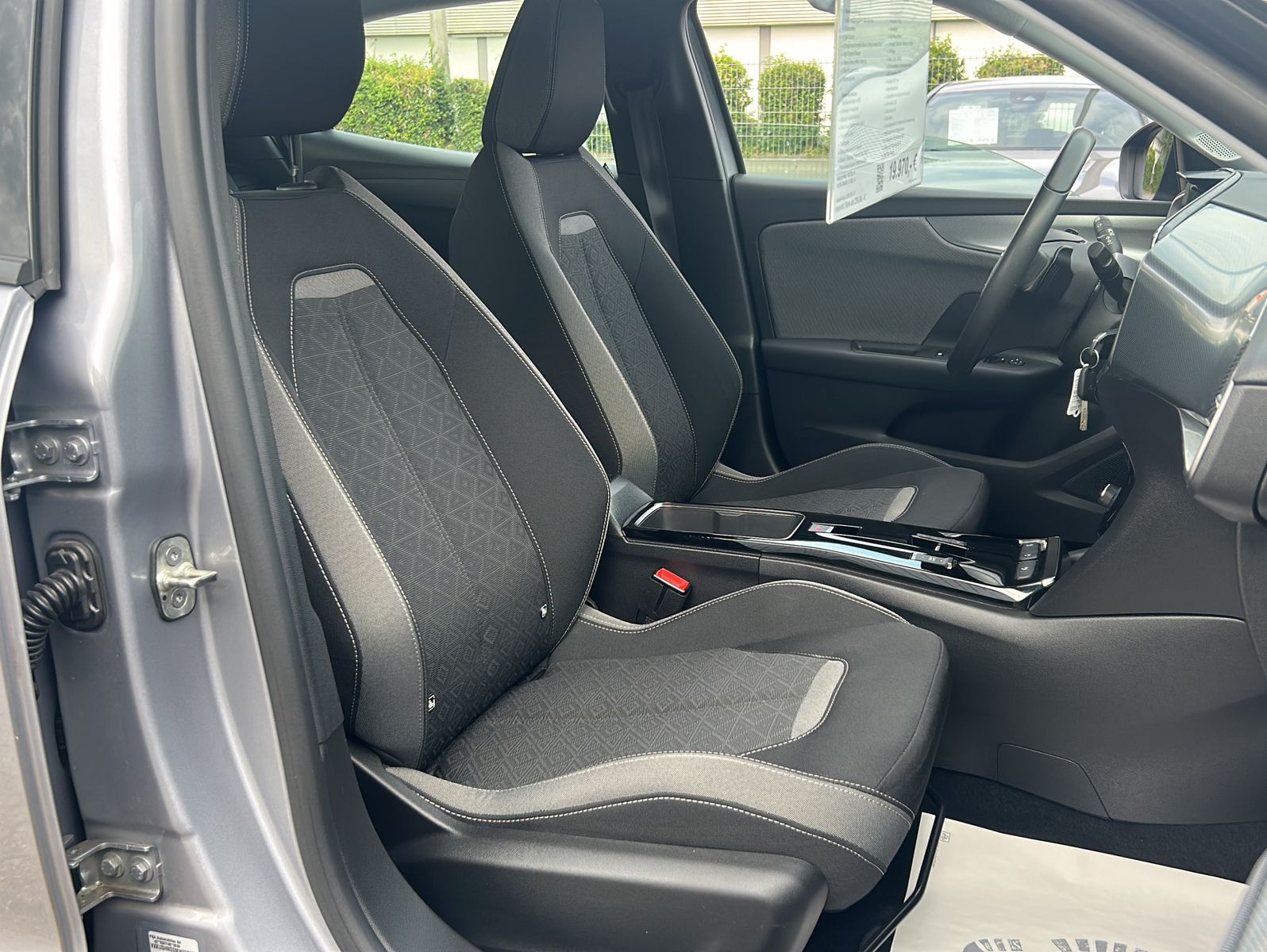 Fahrzeugabbildung Opel Mokka 1,2 Edition