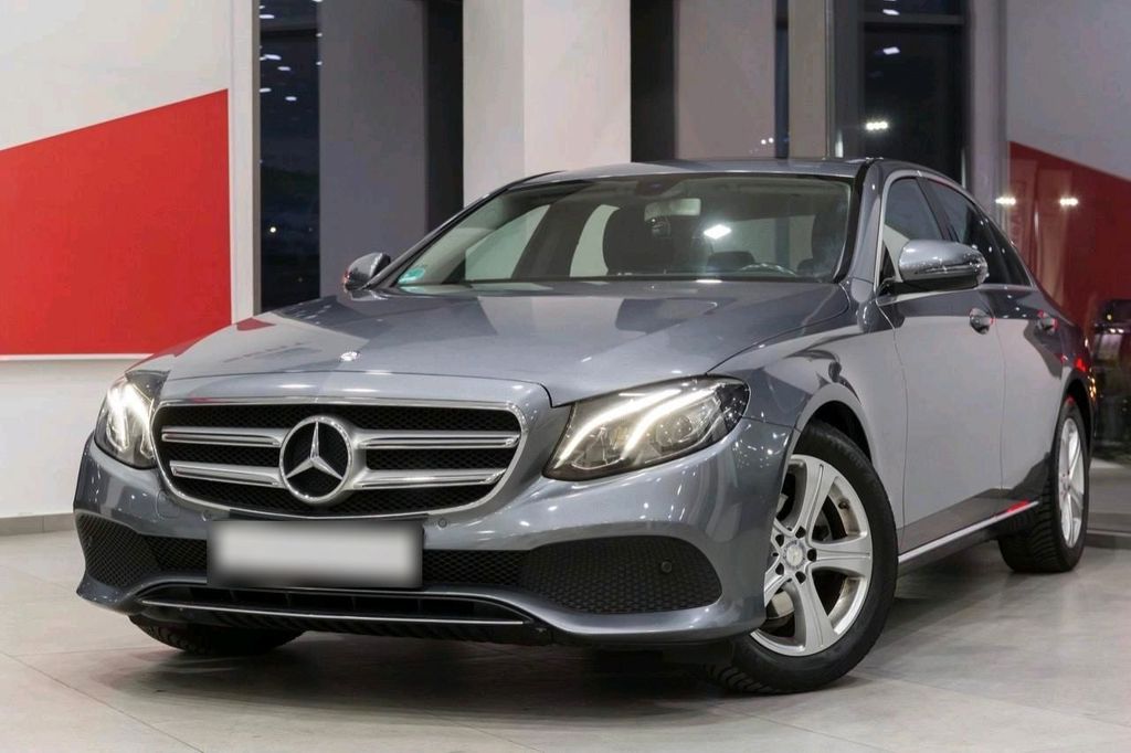 Image of Mercedes-Benz C 220