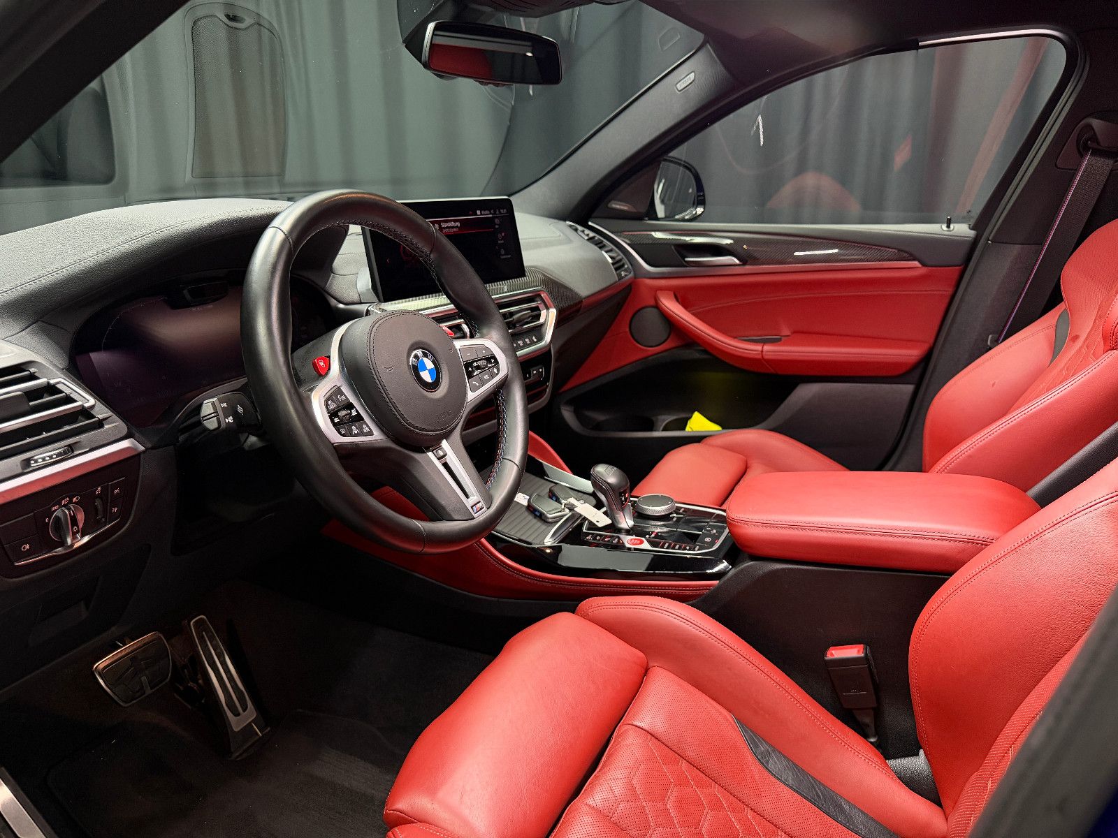 Fahrzeugabbildung BMW X4 M Competition |CARBON|H/K|LASER|HuD