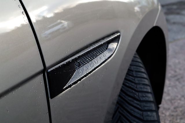 Fahrzeugabbildung Jaguar F-Pace 30 D Prestige 4WD iInz/Tausch mögl