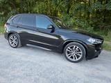 BMW X5 xDrive40d M Sportpaket - Vollausstattung - BMW X5 Gebrauchtwagen in Stuttgart