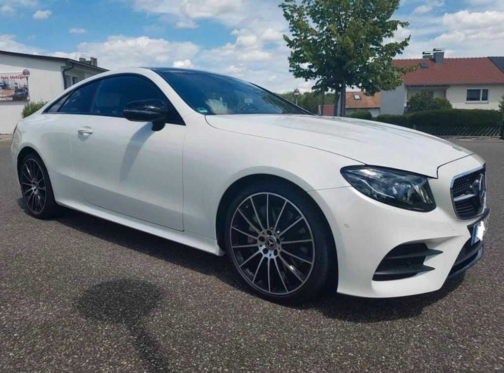 Image of Mercedes-Benz E 350
