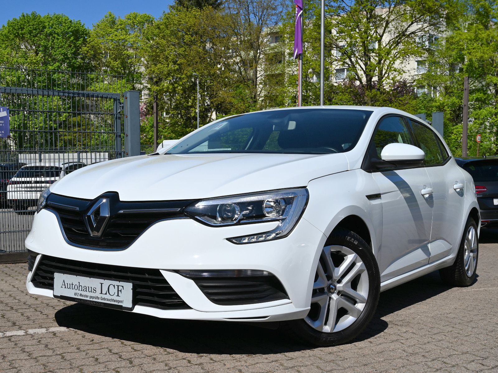 RENAULT Megane