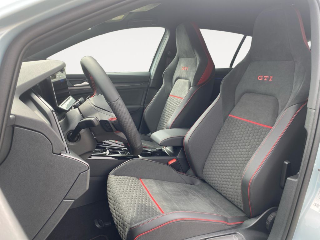 Fahrzeugabbildung Volkswagen Golf 2.0 TSI DSG GTI Clubsport Performance