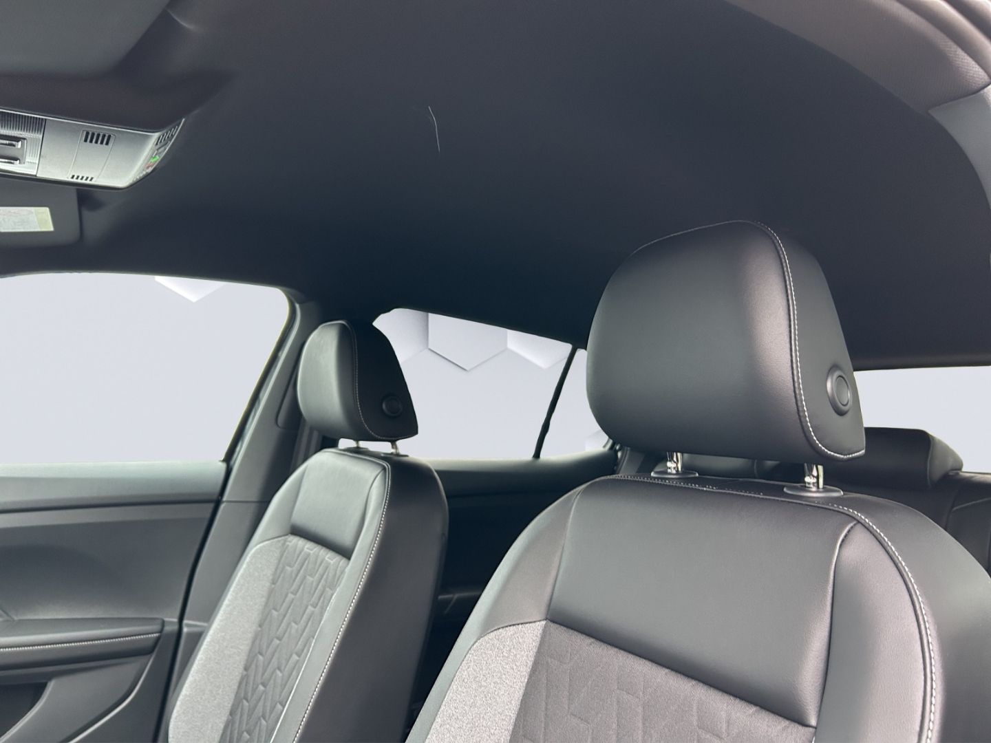 T-Cross Goal 1.0 TSI DSG Navi AhK Kamera W+S Rei