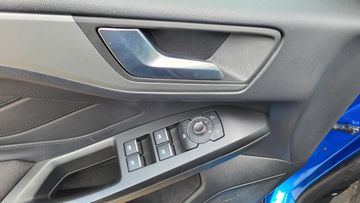 Fahrzeugabbildung Ford Focus Lim. Cool & Connect