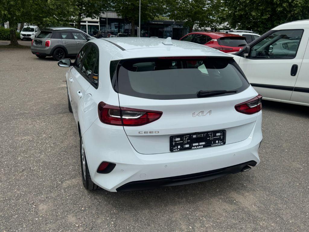 Kia Ceed SW 1.0 T-GDI 120 OPF Edition 7