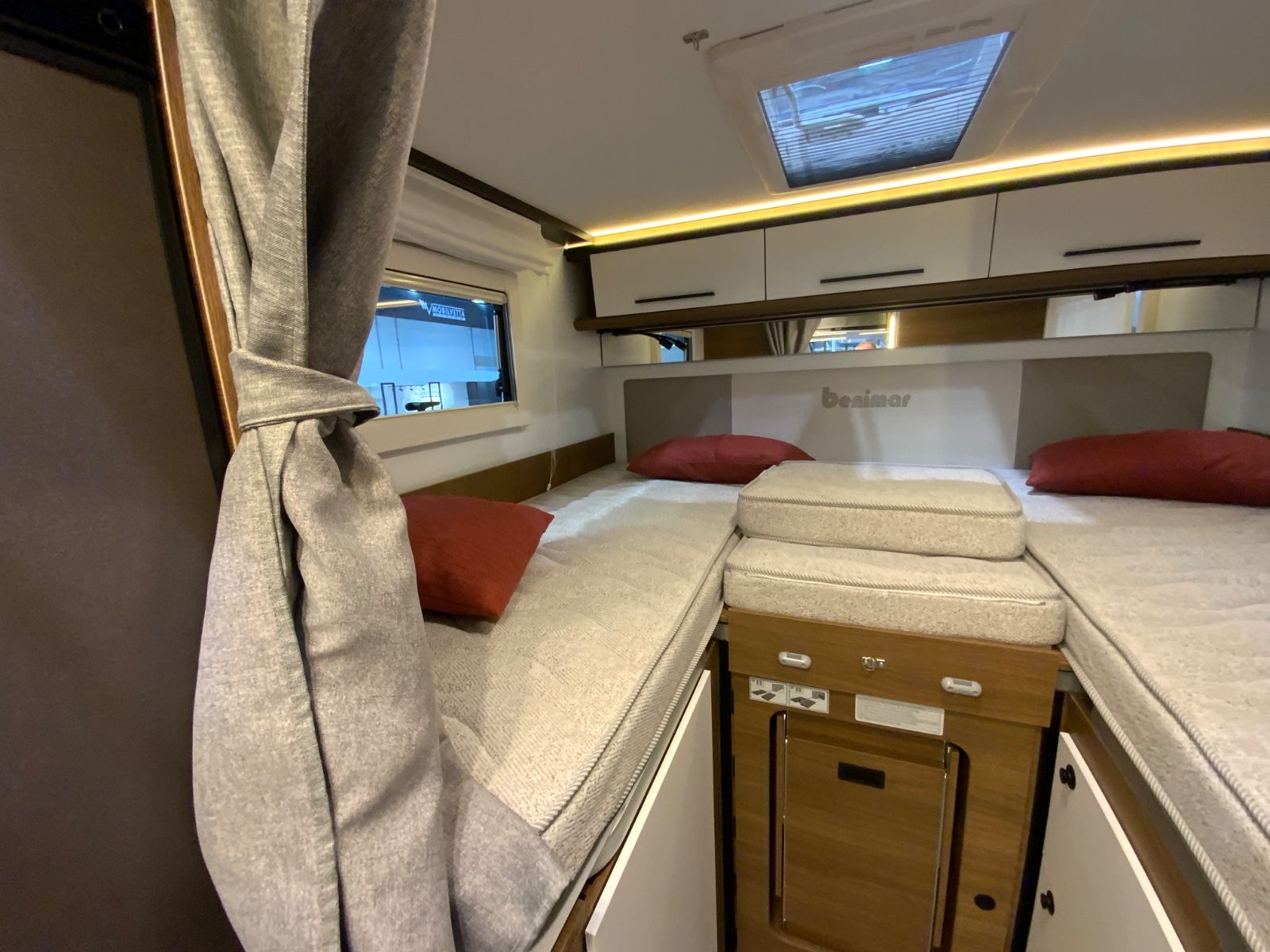 Fahrzeugabbildung Benimar T 461 ** neuer Grundriss**