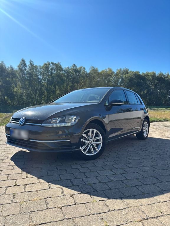 Image of Volkswagen Golf