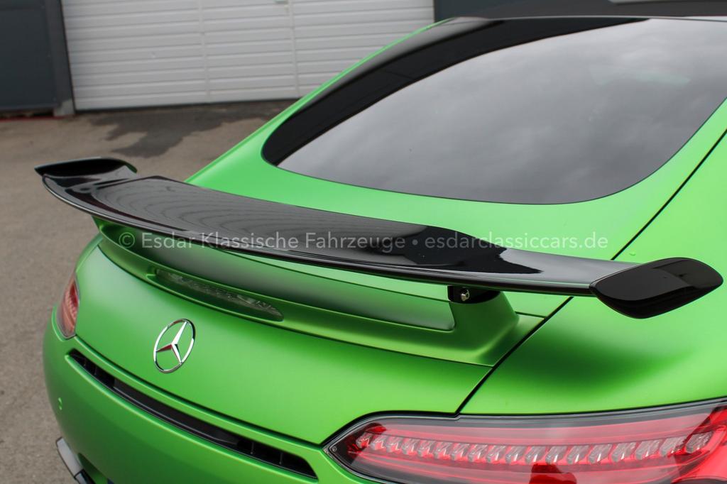 Mercedes-Benz AMG GT R