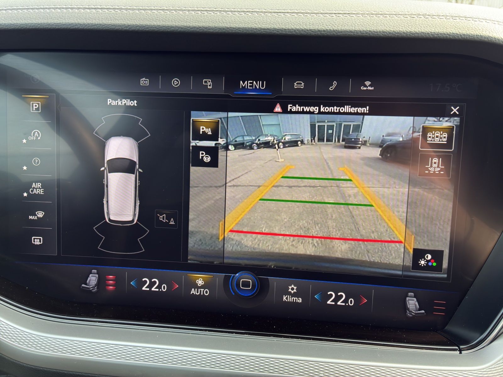 Fahrzeugabbildung Volkswagen Touareg 4M TDI DSG LED ACC STH SH LRHzg RearView
