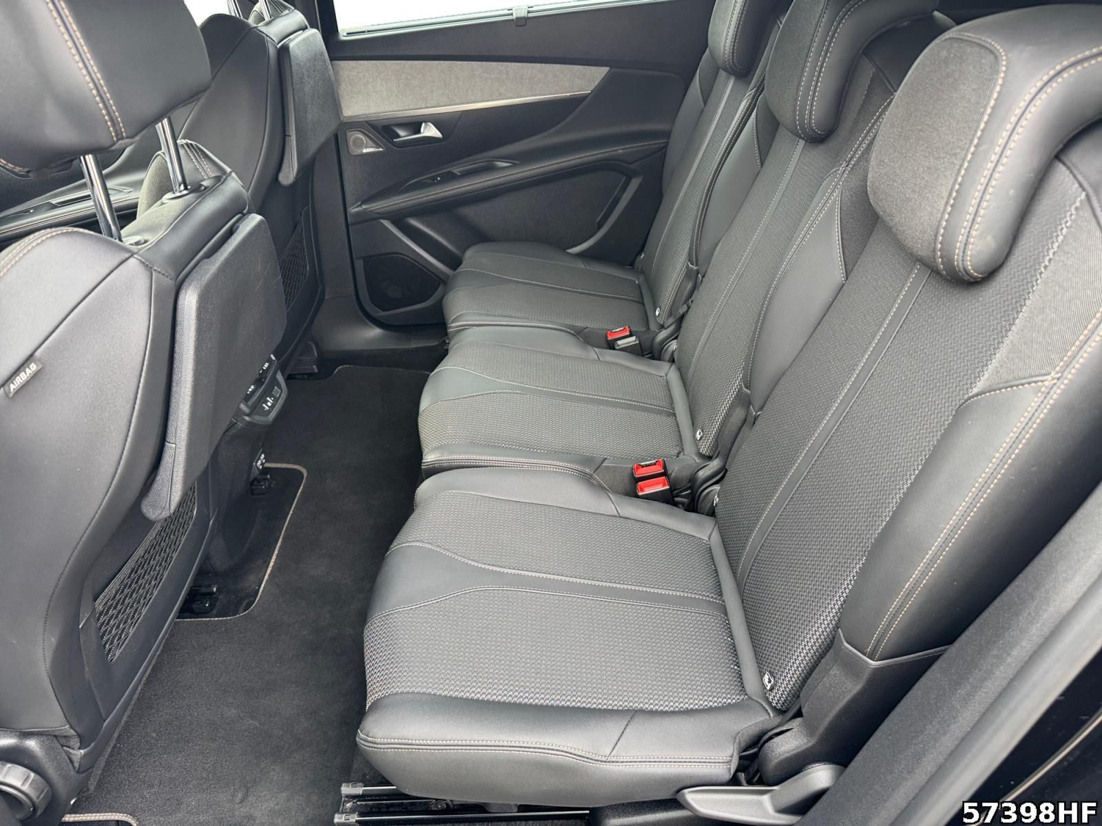 Fahrzeugabbildung Peugeot 5008 1.2 PureTech 130, GT