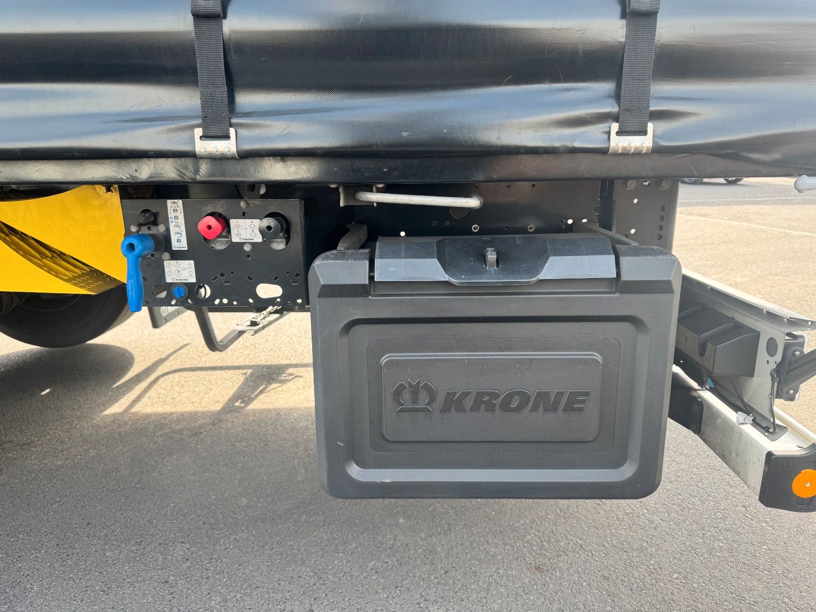 Fahrzeugabbildung Krone SD Auflieger 2x Lift Palettenkasten Schiebeverd.