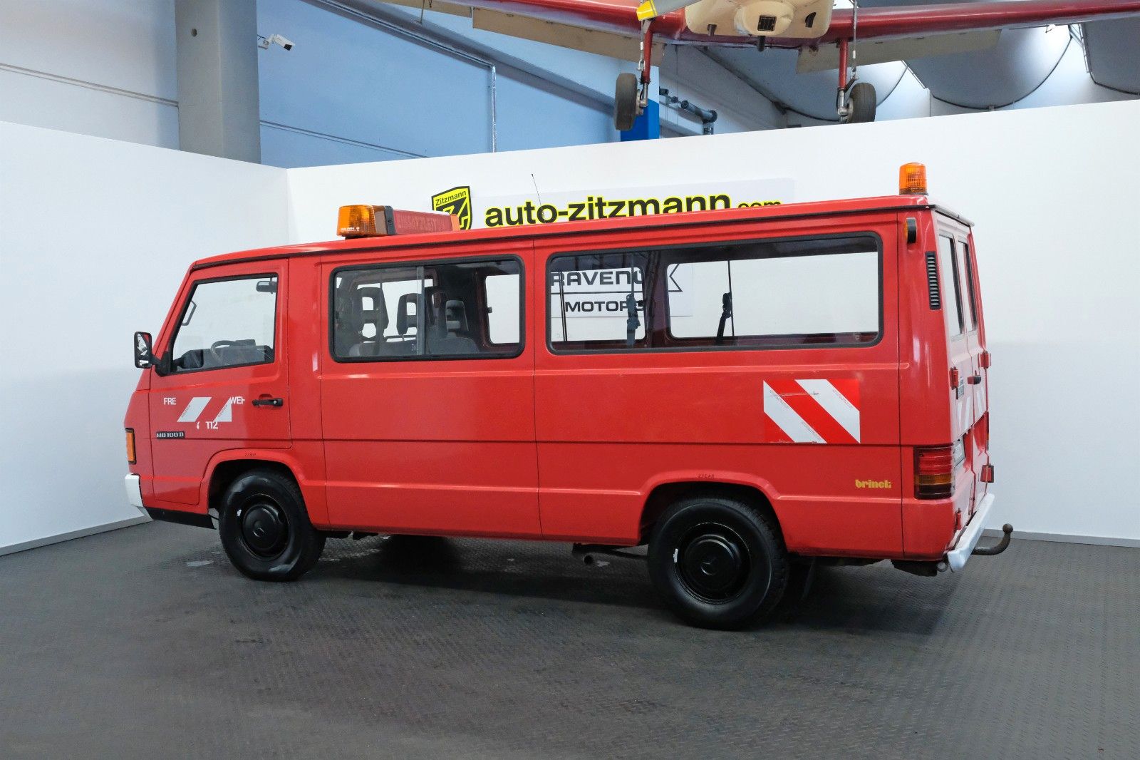 Fahrzeugabbildung Mercedes-Benz MB 100 D 8-Sitzer verglast STANDHEIZUNG