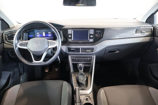 Volkswagen Polo VI 1.0 TSI Life AID+FRONT+LED+CARPLAY
