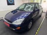 Ford Focus 1.8 Ghia Top Zustand Leder Klima TÜV Neu - Ford aus 2001