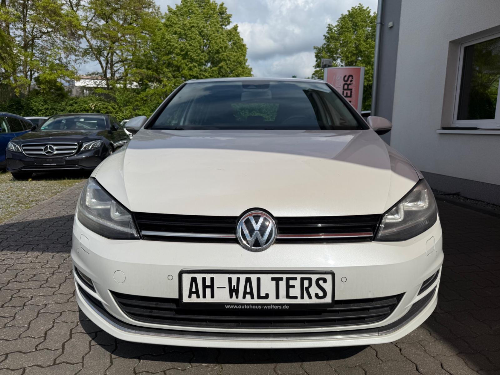 Volkswagen Golf VII Lim. Highline BMT=Leder-Kamera-AHK-=